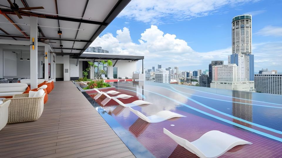 Fifth Avenue Hotel