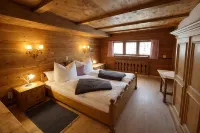 NINA's Chalet – Pool & Sauna Access - 4성급