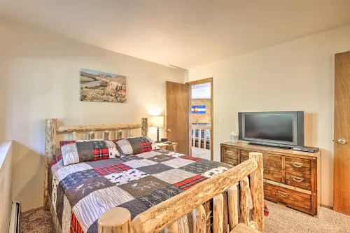 Silverthorne Condo w/ Views ~ 11 Mi to Ski Slopes - Fitnessstudio