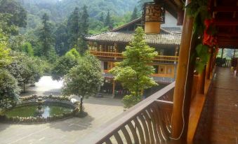 Emei Esheng Hotel