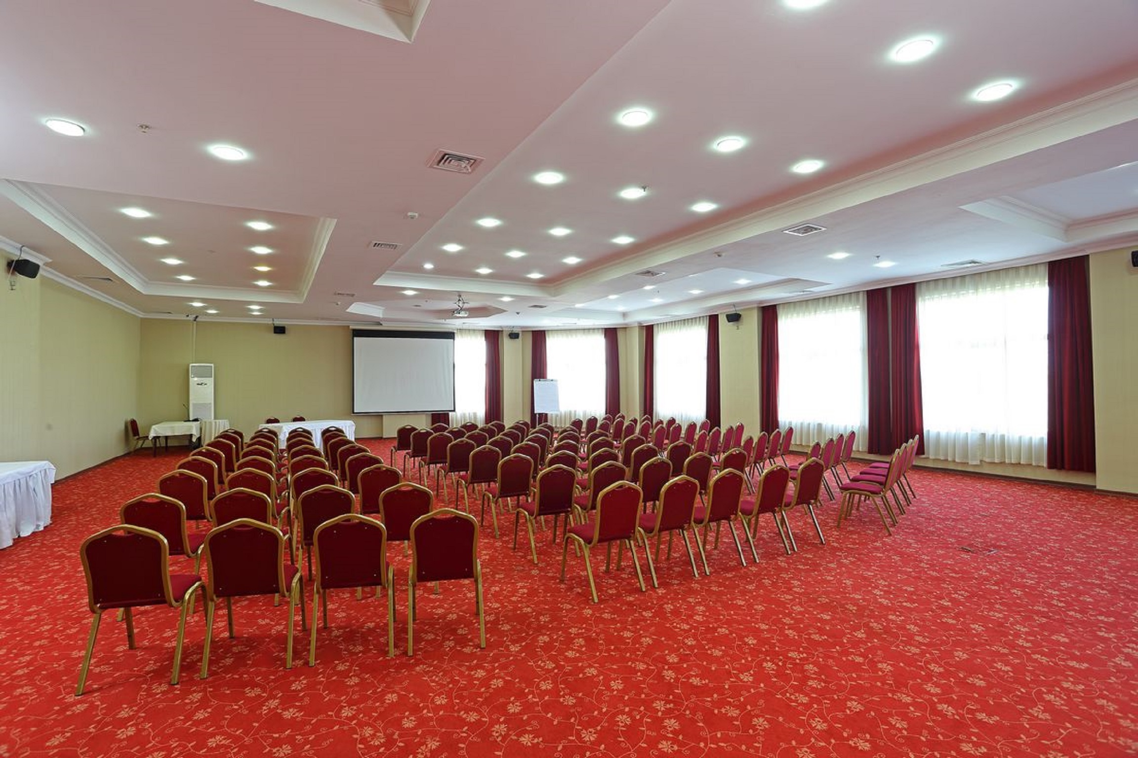 Eser Diamond Hotel & Convention Center