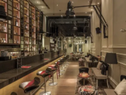 3 シックスティ ホテル & スイーツ ナフプリオンのホテル