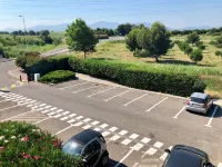 Premiere Classe Perpignan Sud - parking