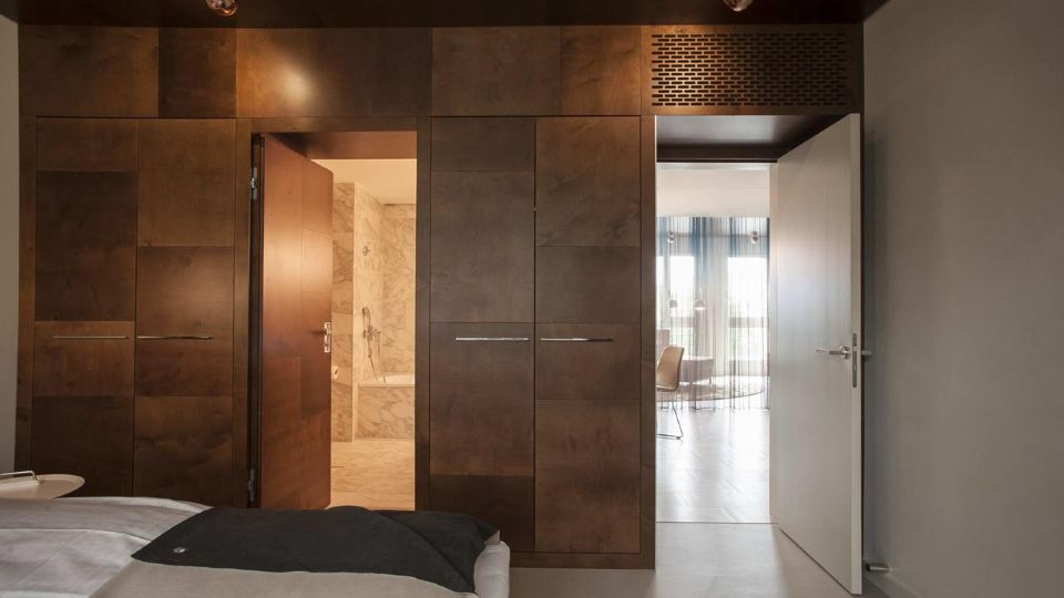EMA House Hotel Suites