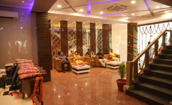 Hotel Akshat Residency