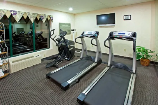 Holiday Inn Express & Suites MURRAY by IHG