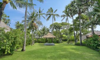 Legian Beach Villas