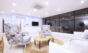 Gray hotel