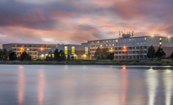 Holiday Inn ST. John's Conference Centre