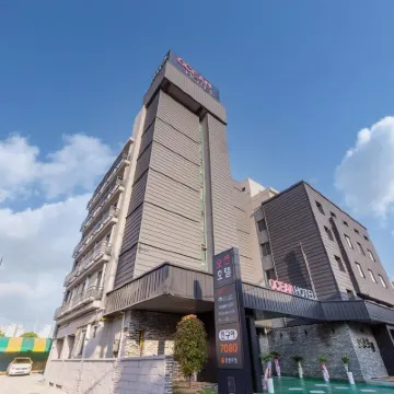 Gwangju Yongbong-Dong Yaja Gwangju Yongbong Branch Hotels near Gwangju History & Folk Museum