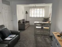 Riverside Park Ground Floor Apartment - St Neots