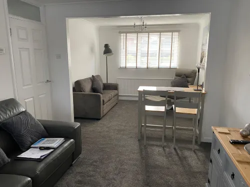 Riverside Park Ground Floor  Apt  1 Br  Parking  St Neots
