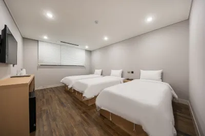 Aroomi Hotel Hyupjae Hotels near Kum-orum