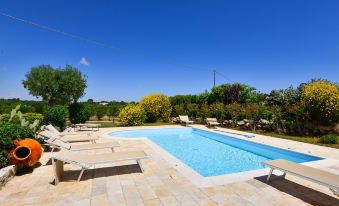 Terra Sessana Ville e Trullo Con Piscina Privata