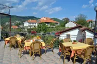 Rabbit Hotels in Agerola