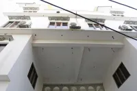 호텔 시브 빌라 푸티드 폴왈라 프로퍼티 주변 호텔