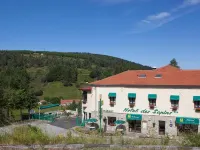 Logis Hotel Restaurant des Sapins Hotel a Lanarce