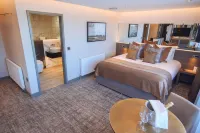 The Redhurst Hotel Glasgow Hotels in Гіффнок