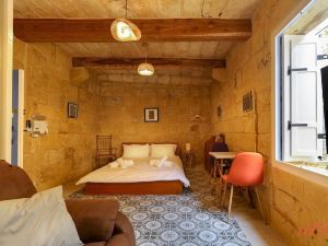 Luxury Studio in a Unesco Protected Area - 3