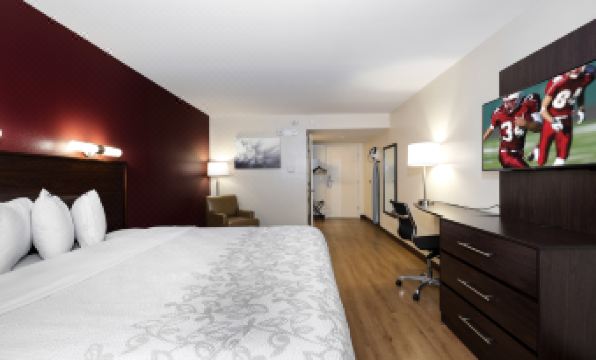 Red Roof Plus+ Tuscaloosa - University