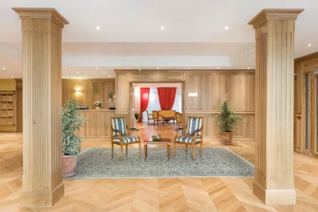 MÉDICIS Home Dijon les Petites Roches Отели рядом с достопримечательностью «Дворец герцогов Бургундских»