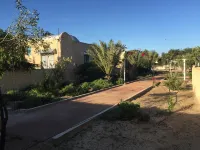 Acacia Bungalow 2 Bedrooms Hotels in Ghizen