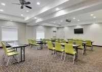 Holiday Inn Express & Suites CLEBURNE by IHG