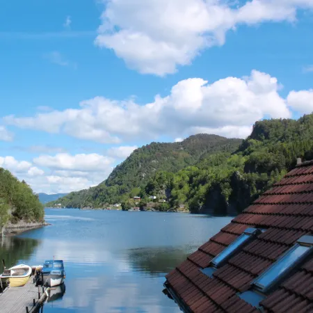Tufto Hotels in Tysnes