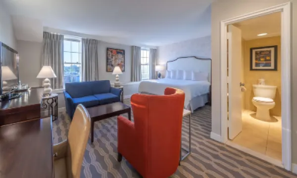 ذا جورجيتاون إن Hotels near جامعة جورج تاون