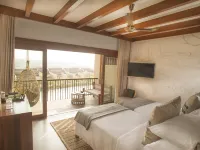 Meghauli Serai Chitwan National Park - A Taj Safari Lodge Hotels in Chitwan