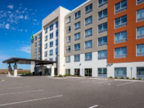 Holiday Inn Express & Suites BELOIT by IHG Hoteles en Beloit