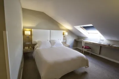 Hotel Los Lagos Nature Hotels near Pico Pierzo (1552 m.)
