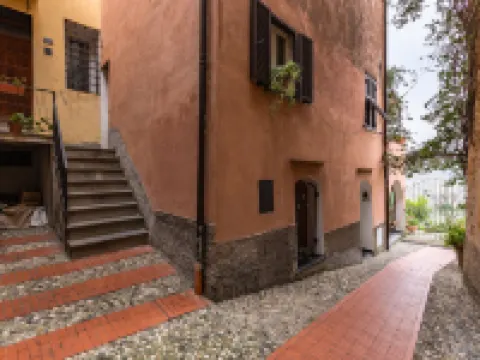 Lorenzo Hotels in Civezza