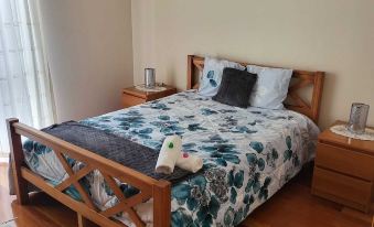 Charming 2-Bed House in Ponta Delgada