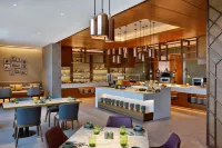 DoubleTree by Hilton Sharjah Waterfront Hotel & Residences - breakfast