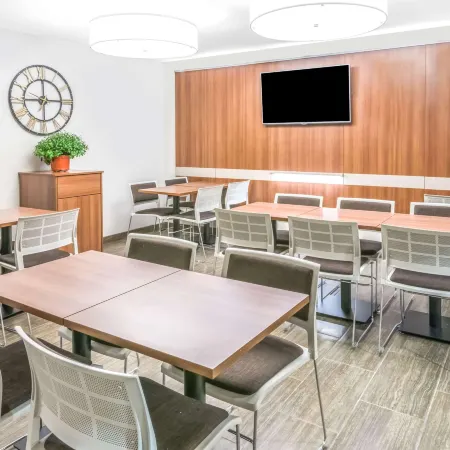 Microtel Inn & Suites by Wyndham Victor/Rochester