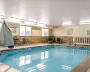 Quality Inn & Suites - Pools