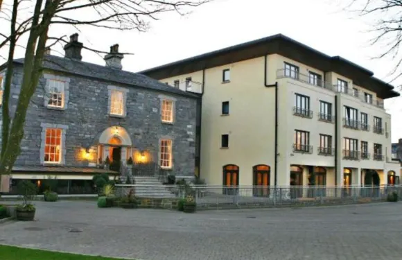 安妮布魯克之家酒店