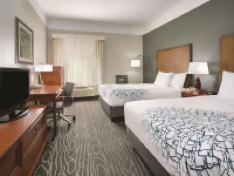 La Quinta Inn & Suites by Wyndham Gallup Hotels in Gallup