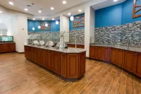 Drury Inn & Suites Burlington - Desayuno