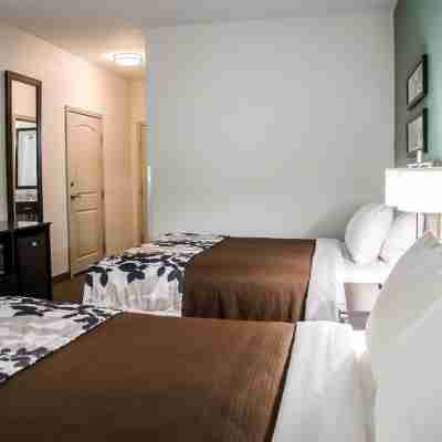 Sleep Inn & Suites Center Rooms