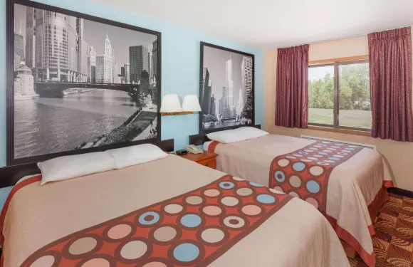 系普謝瓦納温德姆速8酒店