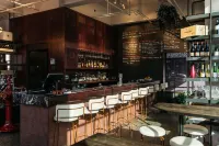 Zagame's House Hotels in Carlton