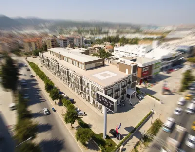 Svalinn Hotel Hôtels à proximité de : İzmir Optimum Shopping Mall