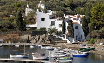 Apartment with One Bedroom in Cadaqués, with Enclosed Garden and Wifi
