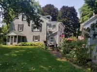 The Carriage Inn B&B Hotels in Charles Town