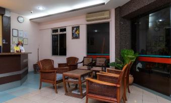 Super OYO 44036 Hotel de Perdana Hill