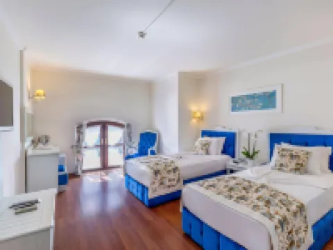 アダルヤ ポート ホテル アンタルヤのホテル