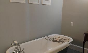 Saltair Inn Waterfront B&B