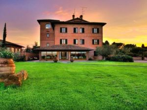 Locanda Poggioleone|Hotel e Ristorante Lago Trasimeno